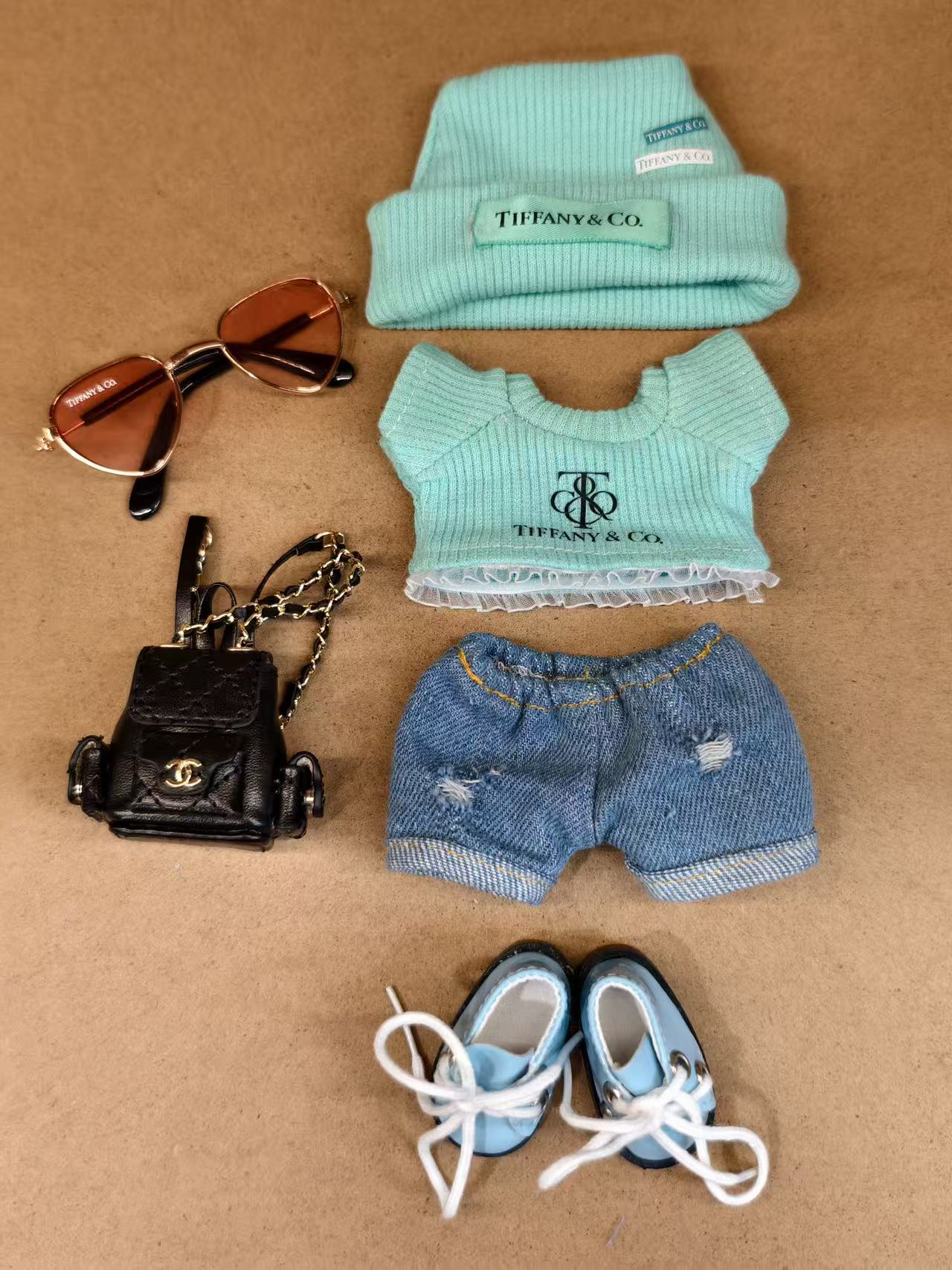 Tiffany blue suit(Doll not included)