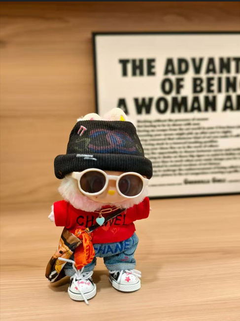 Xiangjia Graffiti Knitted Hat Set(Doll not included)